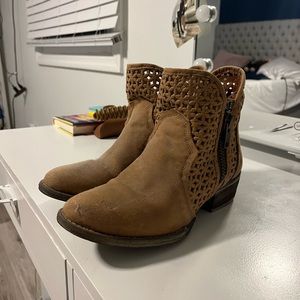 Hand crafted Mexico Cow Girl boots